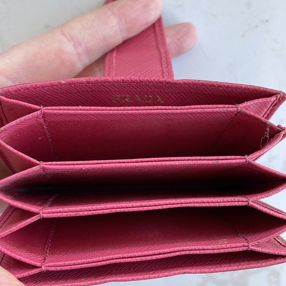 Prada Saffiano Pink Wallet - Picture 3 of 8